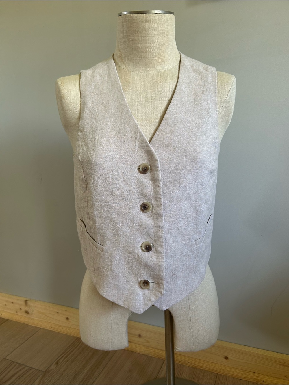 Old Navy Light Beige Linen-Blend Women's Vest